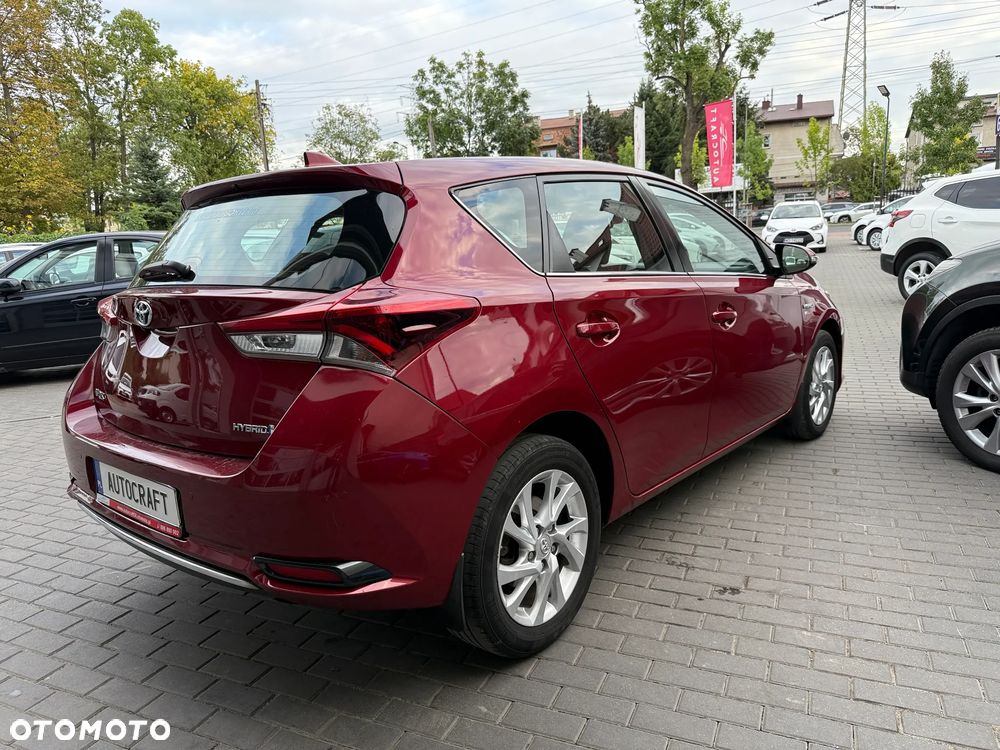 Toyota Auris Hybrid 135 Premium - 33