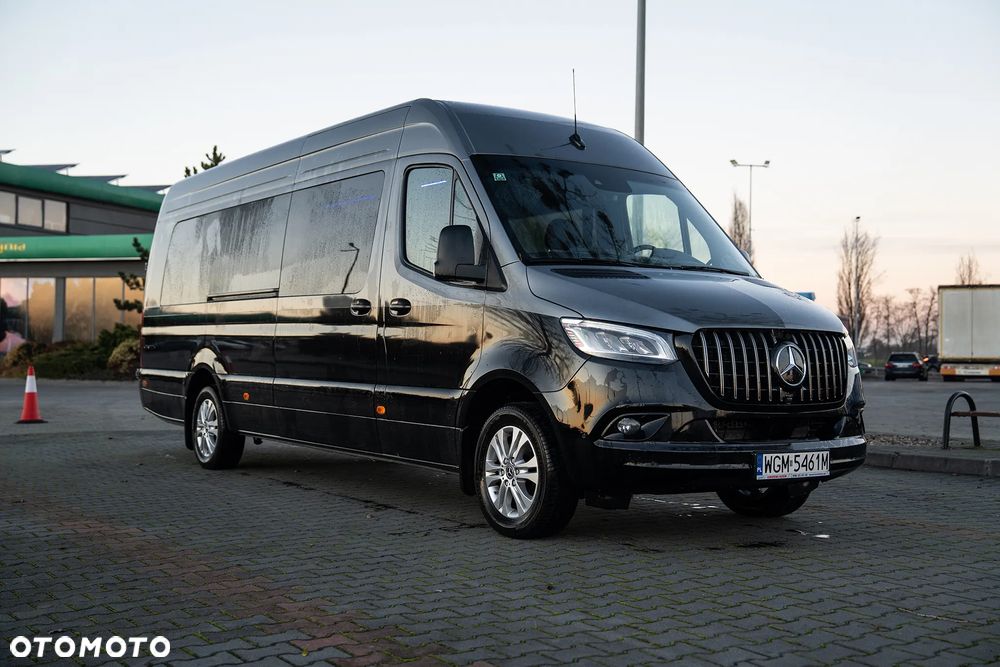 Mercedes-Benz Sprinter 907.235 - 1