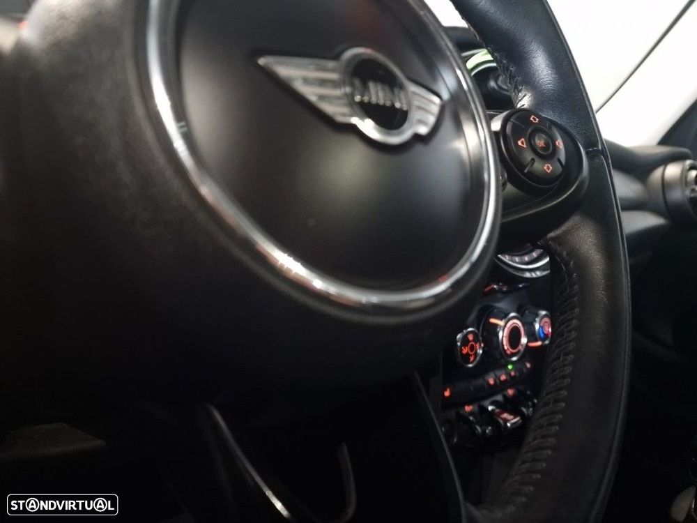 MINI 5 Portas Cooper D - 20
