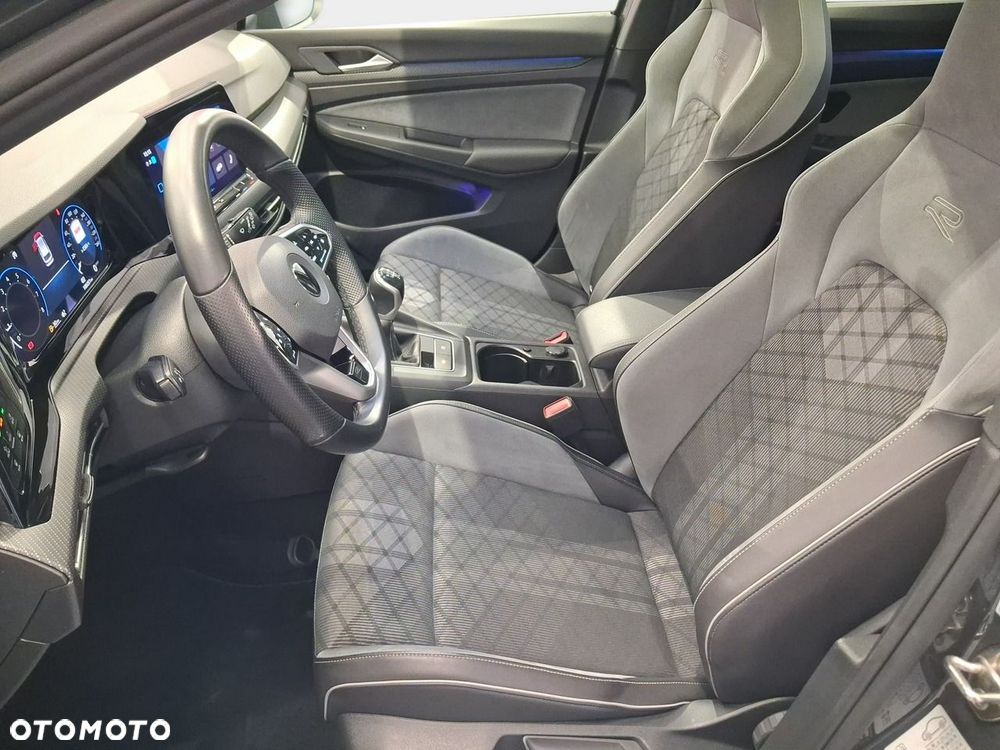 Volkswagen Golf Variant - 10