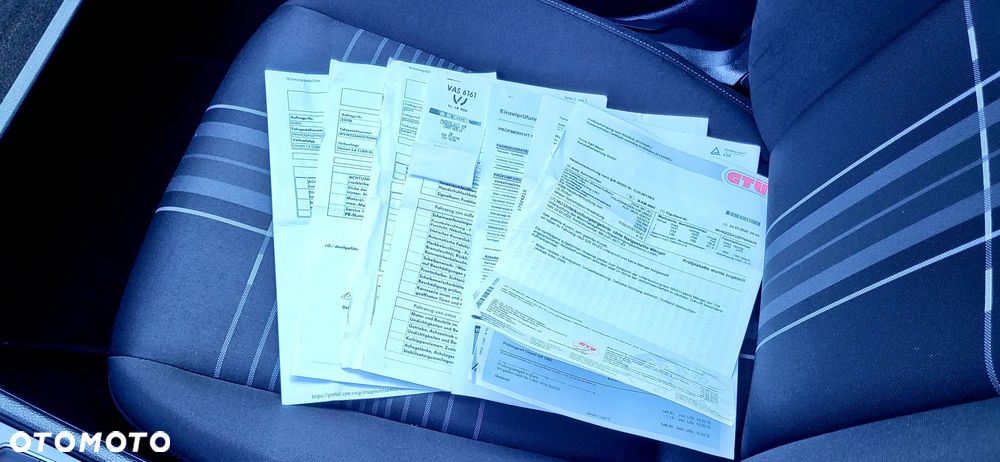 Volkswagen Golf 1.6 TDI DPF MATCH - 23