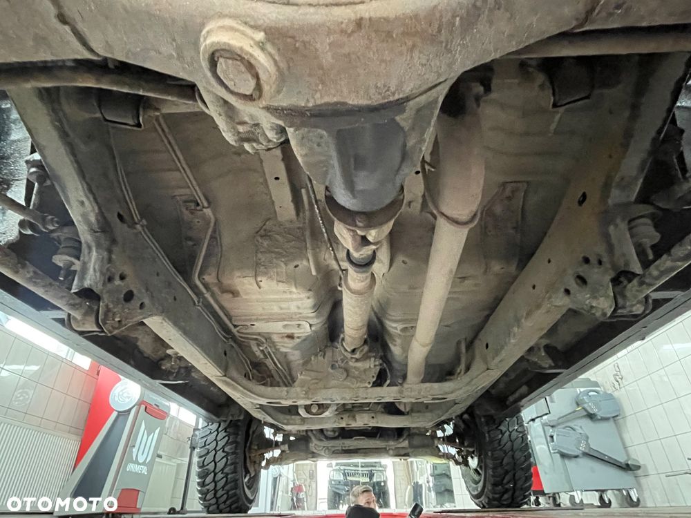 Toyota Land Cruiser - 15