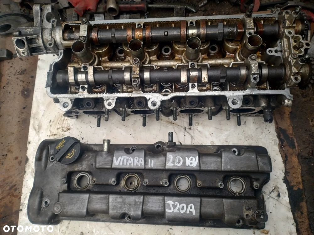 SUZUKI GRAND VITARA II 2,0 16V głowica pokrywa walki J20A - 1
