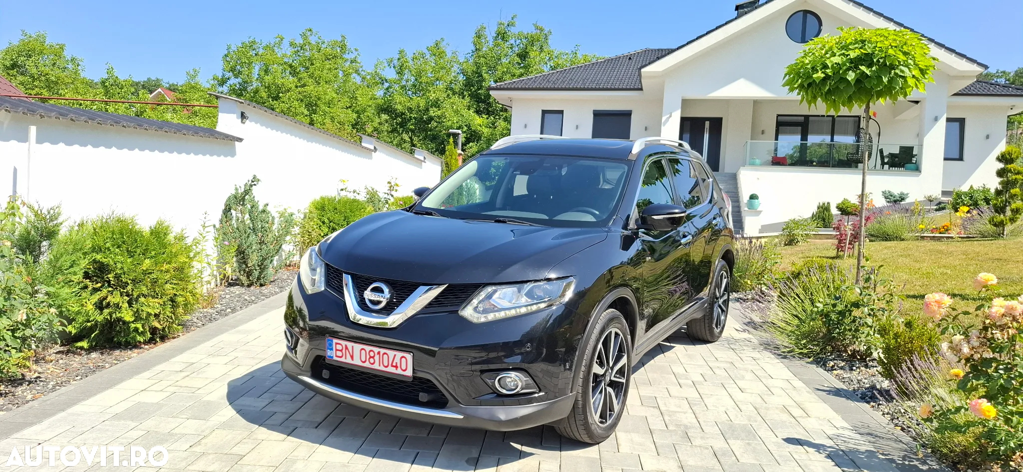 Nissan X-Trail 2.0 dCi ALL-MODE 4x4i Xtronic Tekna - 2