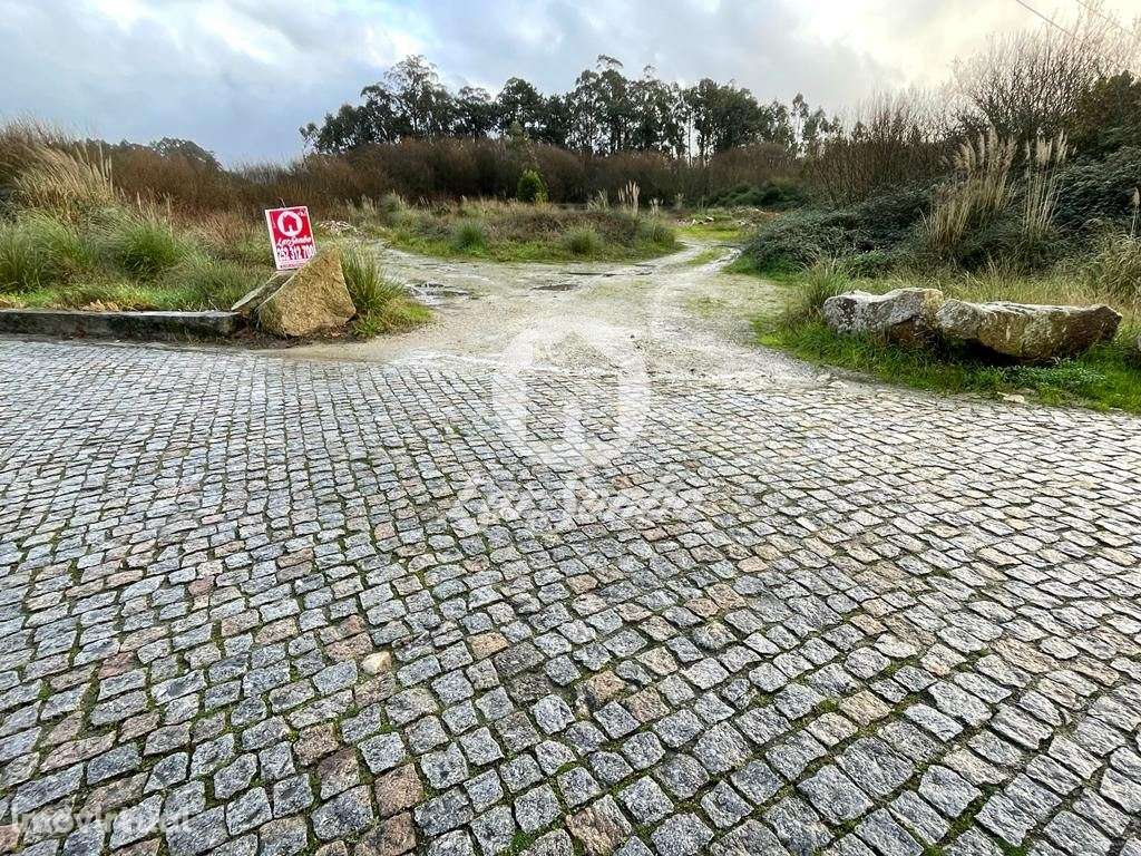 Terreno com 29.897,00m2 no centro de Macieira da Maia - Grande imagem: 2/9