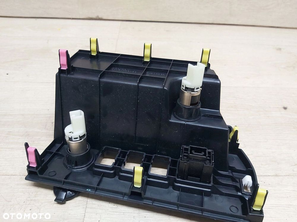 Toyota Rav4 IV XA40 13-18r gniazdo zapalniczki Corolla Avensis Yaris 2 szt - 3