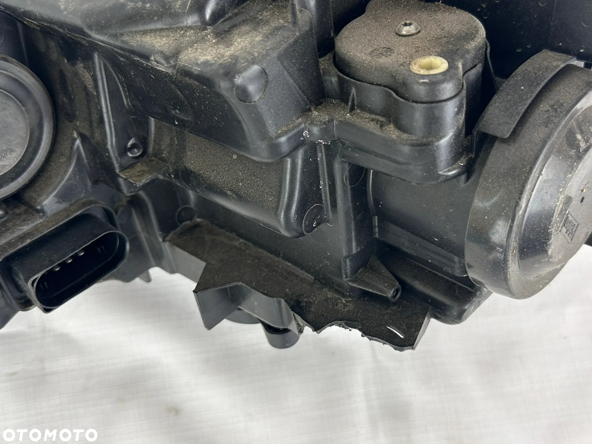 Skoda Scala 2021- Przednia prawa lampa reflektor - 6