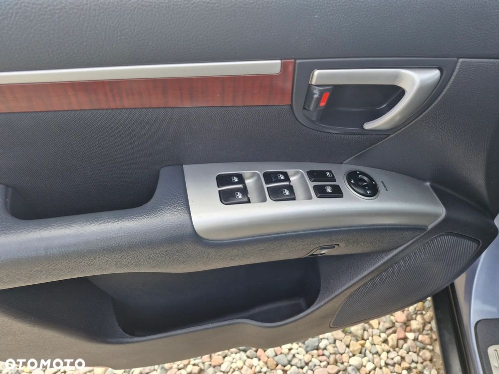 Hyundai Santa Fe 2.2 CRDi Executive - 17