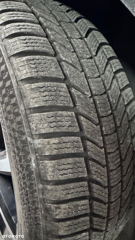 Volkswagen T-Roc - 15