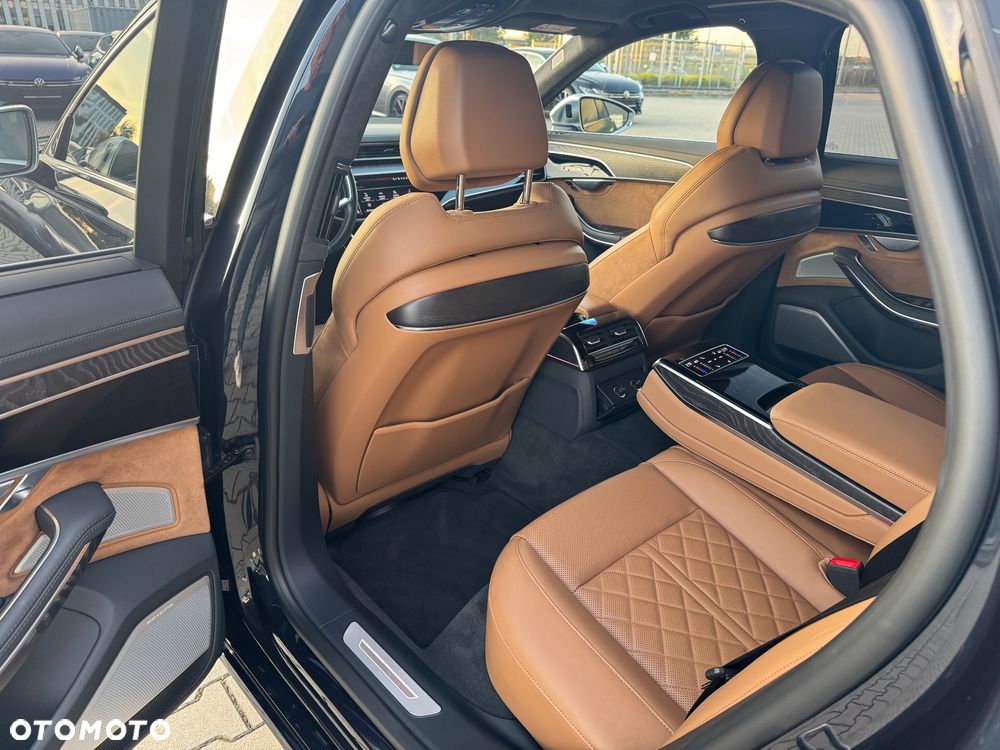 Audi S8 - 16