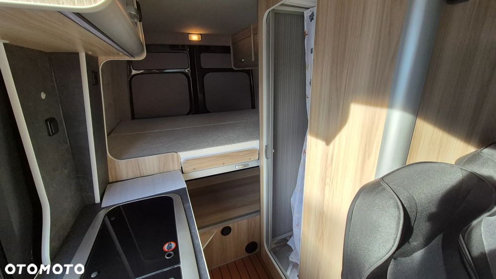 Volkswagen Crafter - 11