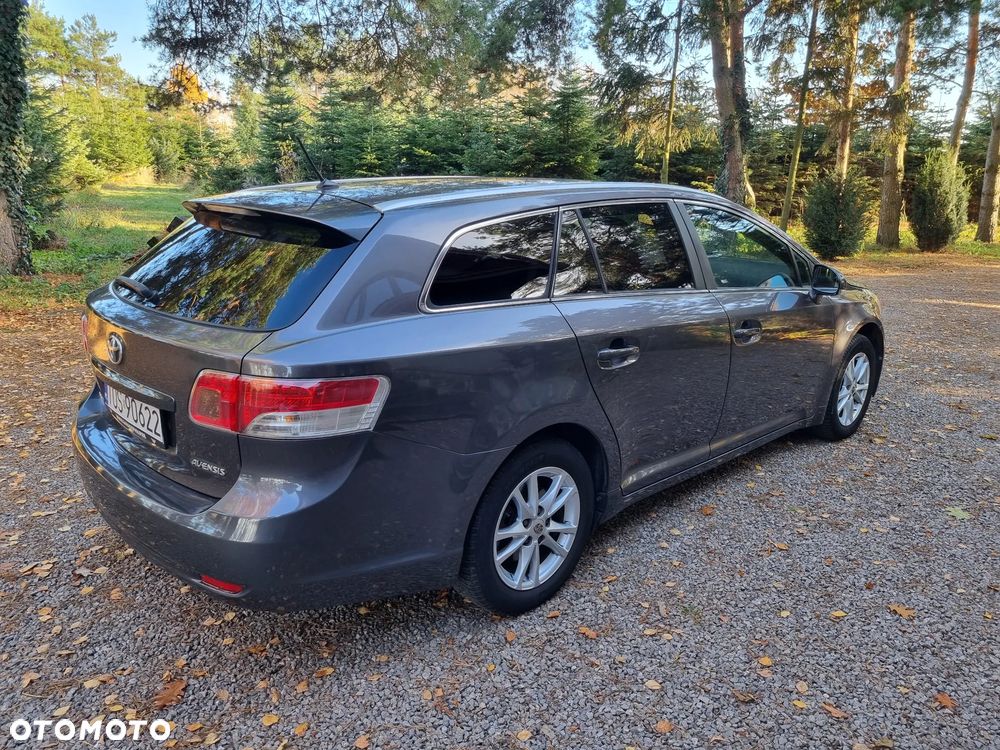 Toyota Avensis 2.0 D-4D Premium - 14