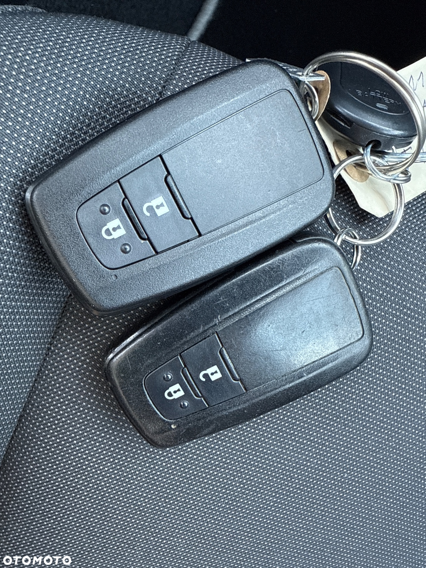 Toyota Corolla 1.8 Hybrid Active - 27