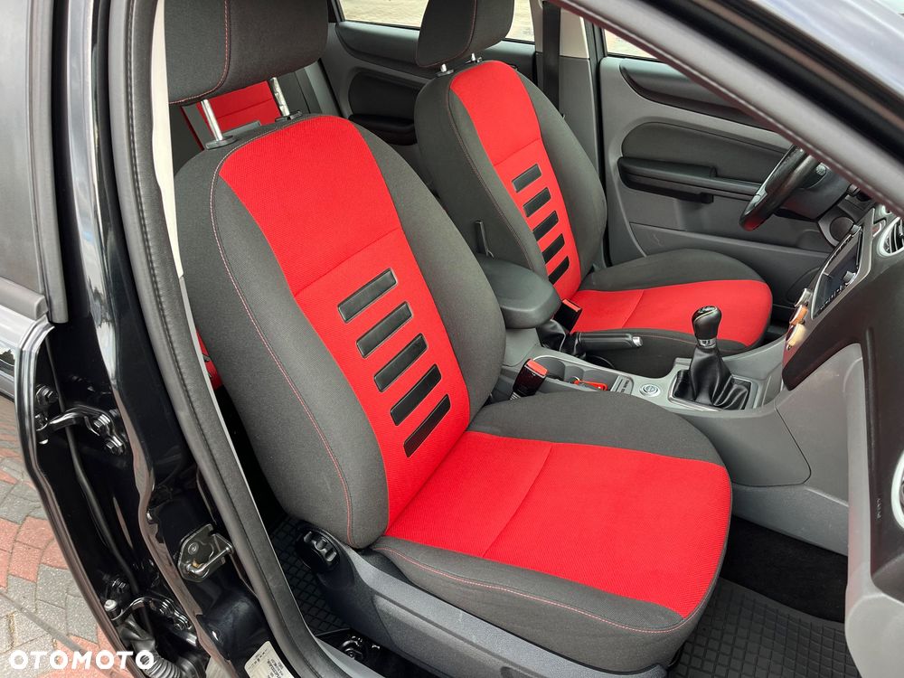 Ford Focus 1.6 Ti-VCT Sport - 8