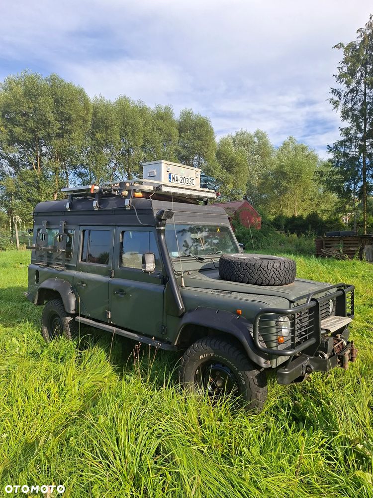 Land Rover Defender - 2