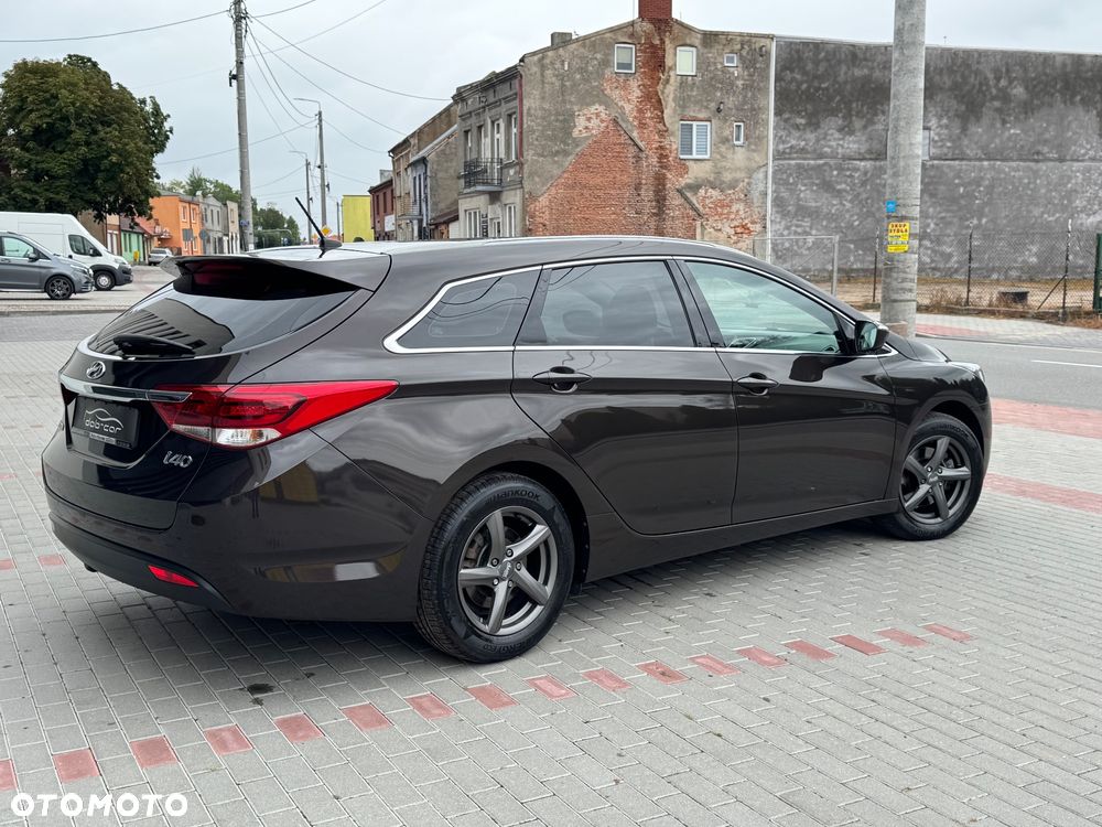 Hyundai i40 Kombi 1.6 Trend - 16