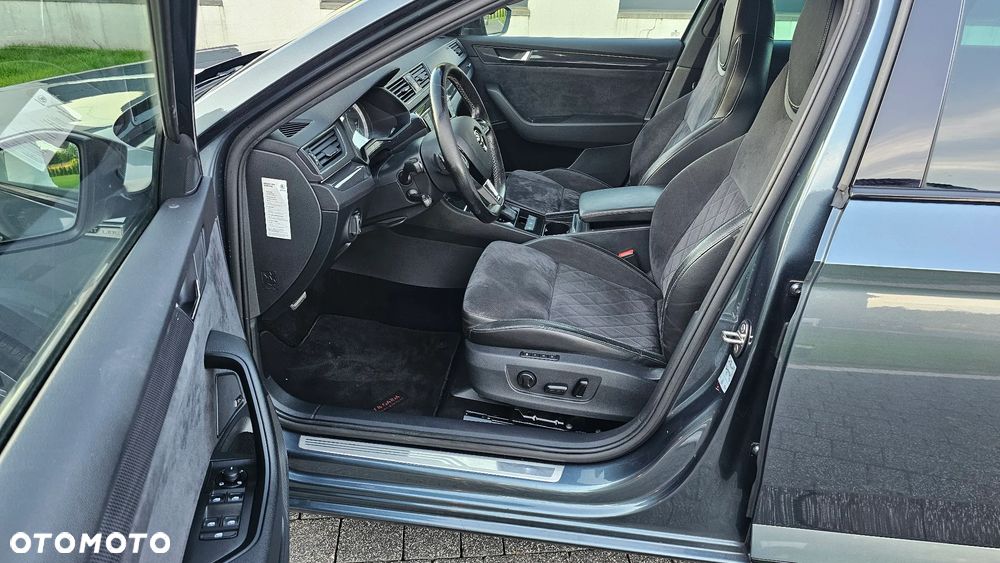 Skoda Superb 2.0 TDI DSG Sportline - 10