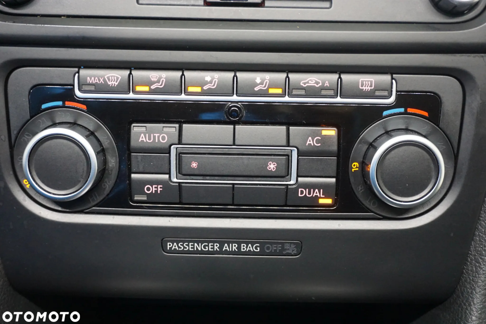 Volkswagen Golf 1.4 TSI DSG Highline - 31