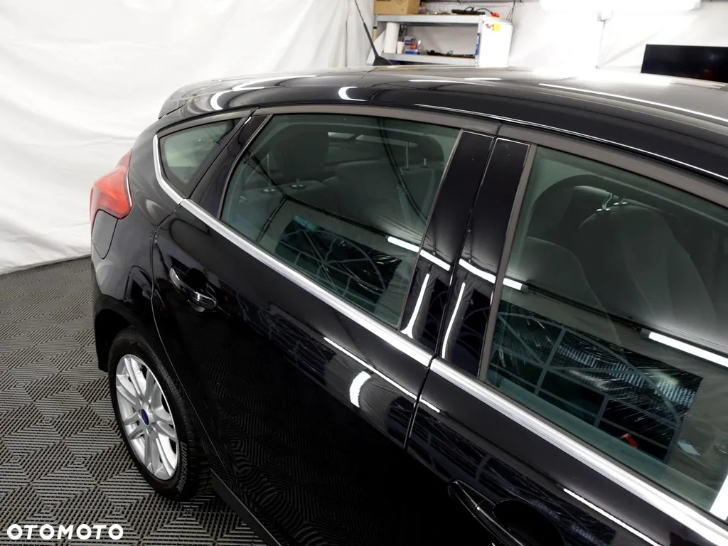 Ford Focus 1.6 EcoBoost Titanium - 28