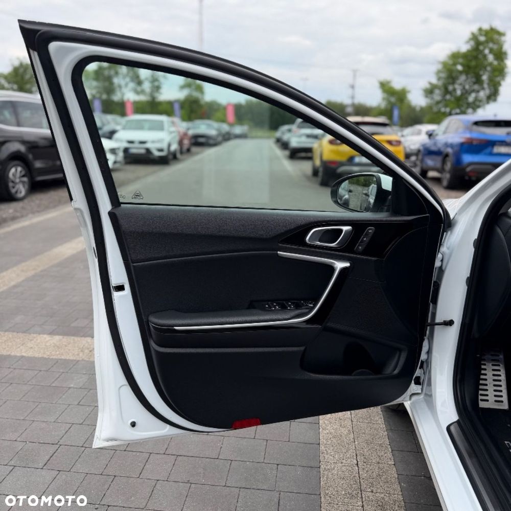 Kia Ceed - 17