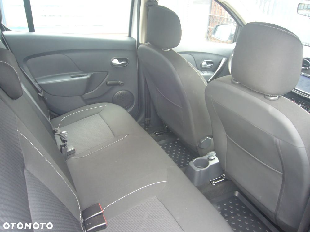 Dacia Sandero 0.9 TCe SL Celebration S&S - 16