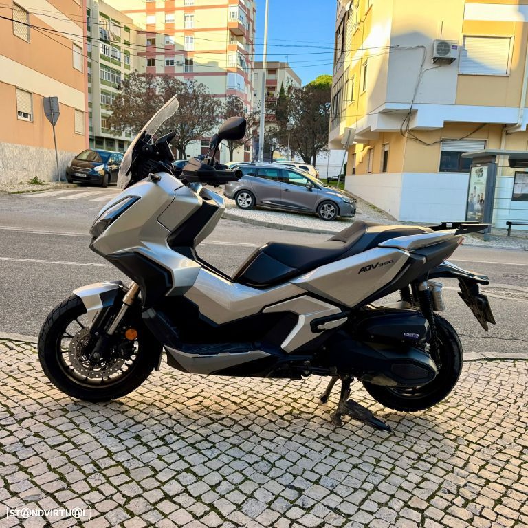Honda ADV 350 - 4