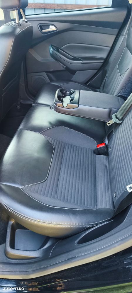 Ford Focus 1.5 EcoBlue Start-Stopp-System Aut. TITANIUM - 12