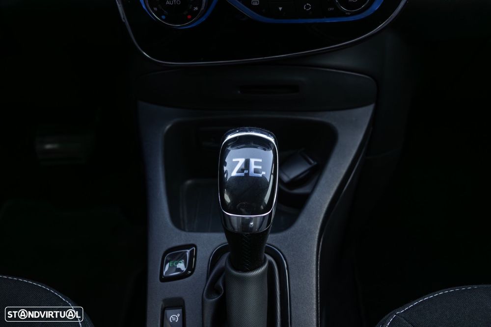 Renault Zoe - 25