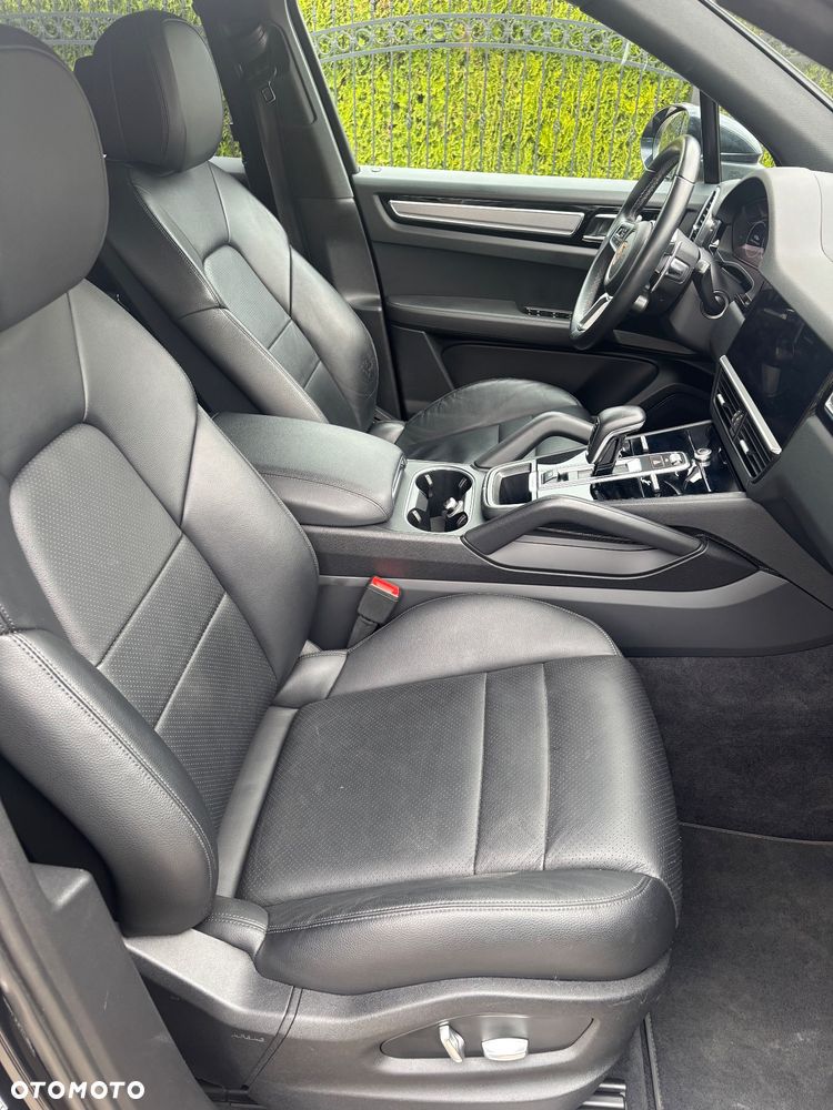 Porsche Cayenne Platinum Edition - 8