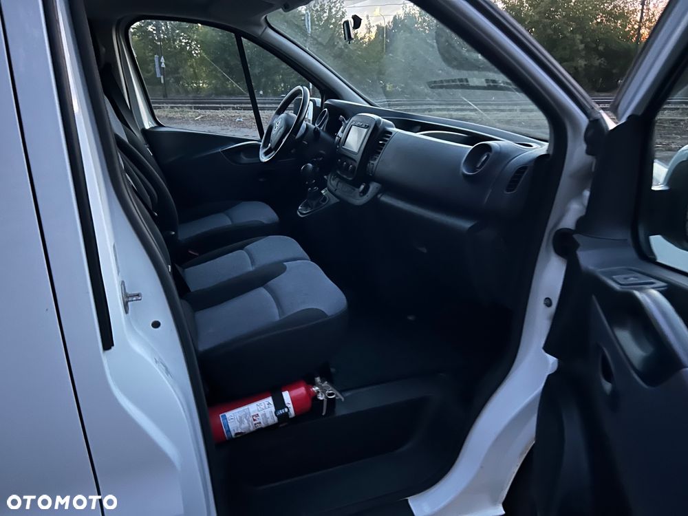 Opel Vivaro B - 22