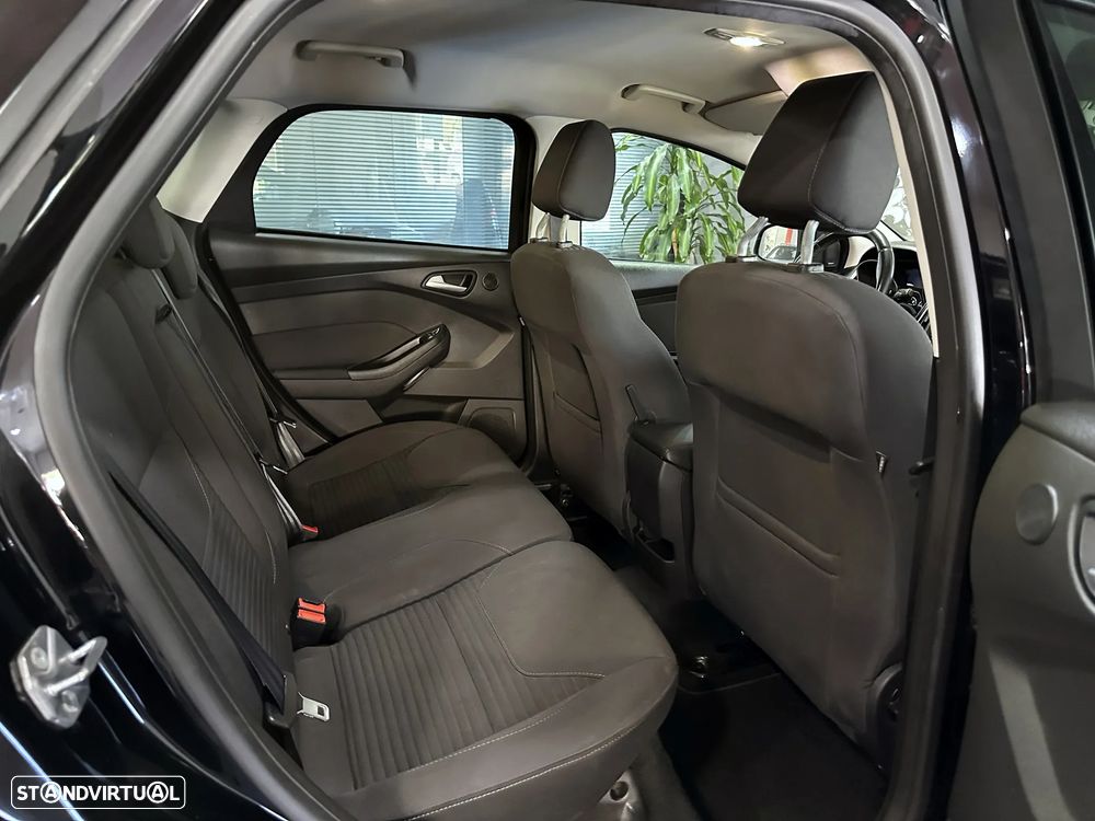 Ford Focus SW 1.5 TDCi Titanium - 17