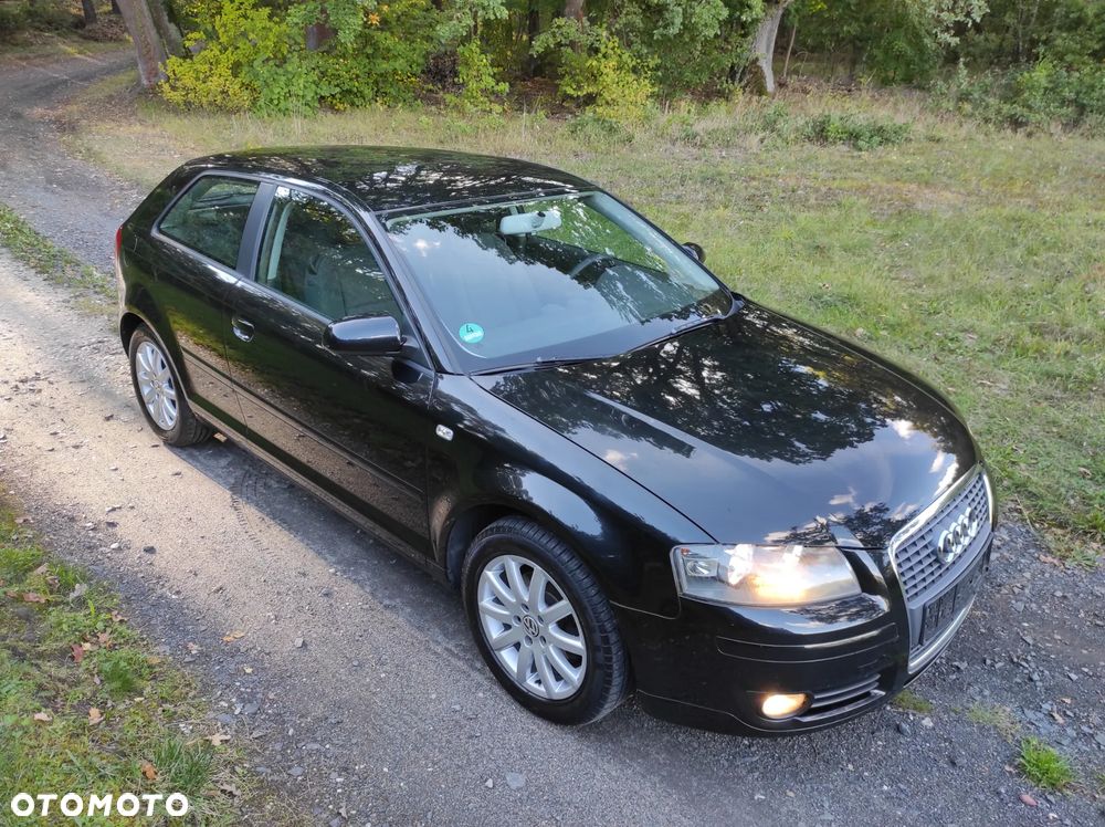 Audi A3 3-drzwiowe 1.6 Attraction - 9