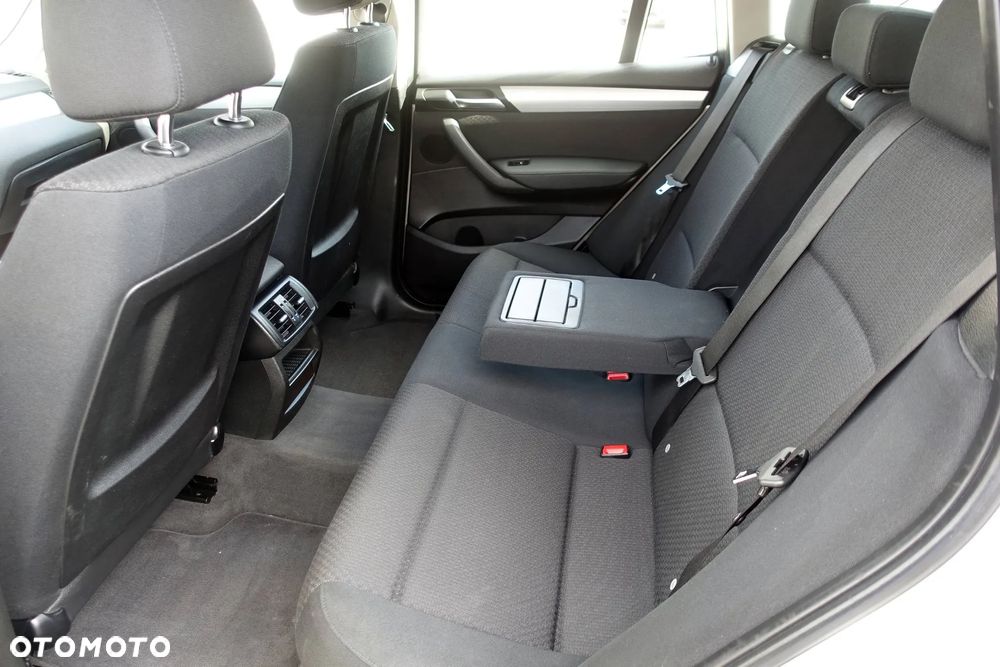 BMW X3 xDrive20d - 16