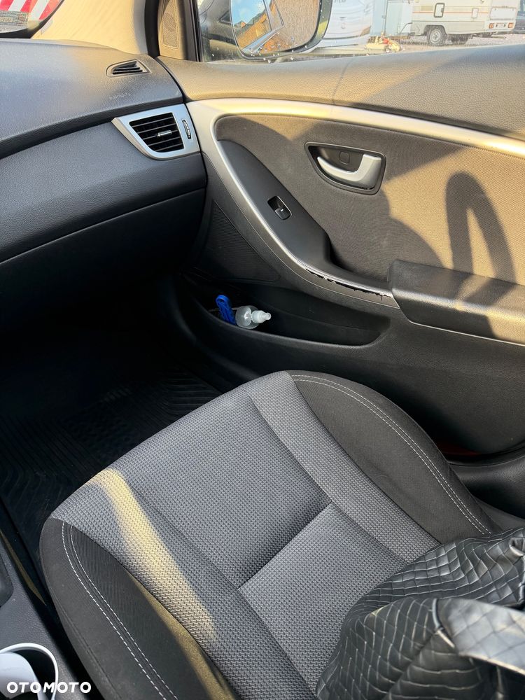 Hyundai i30 1.6 CRDi Classic - 10