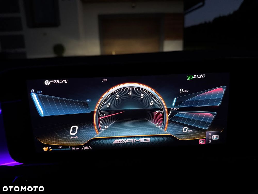 Mercedes-Benz CLA AMG 45 S 4-Matic 8G-DCT - 30