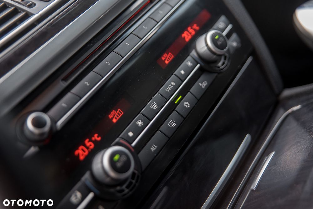 BMW Seria 7 730d - 23