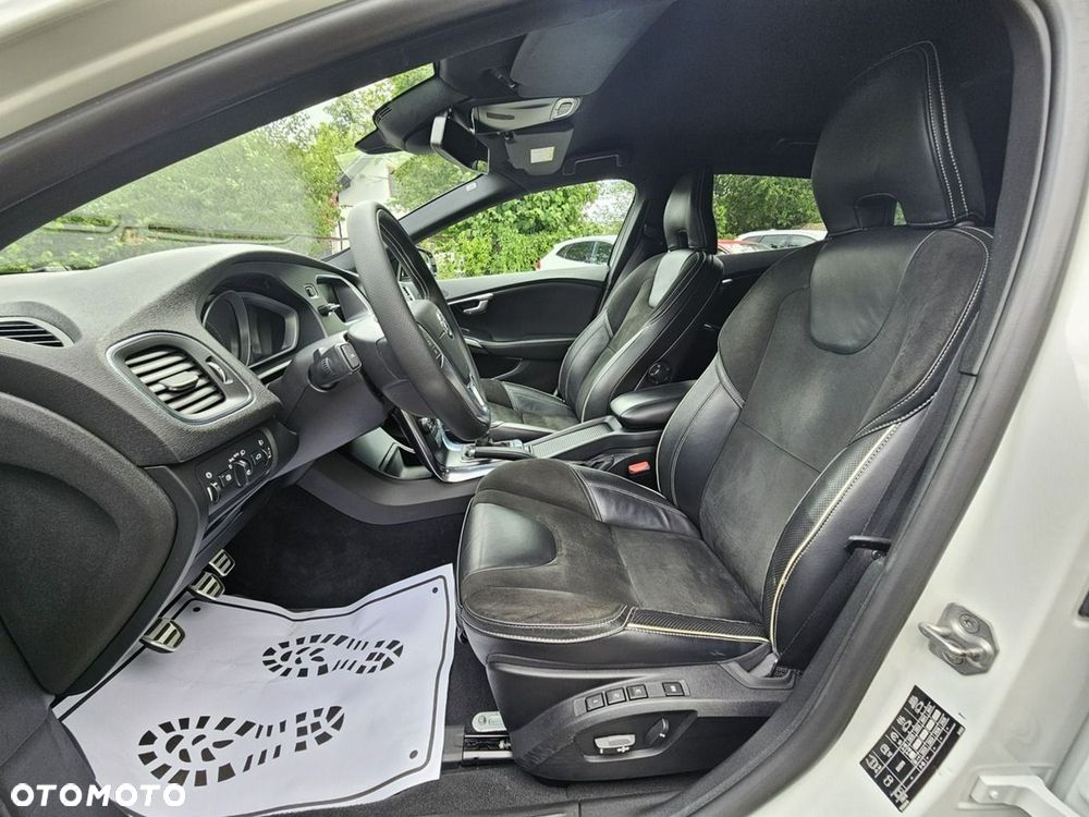 Volvo V40 D2 R-Design Momentum - 9