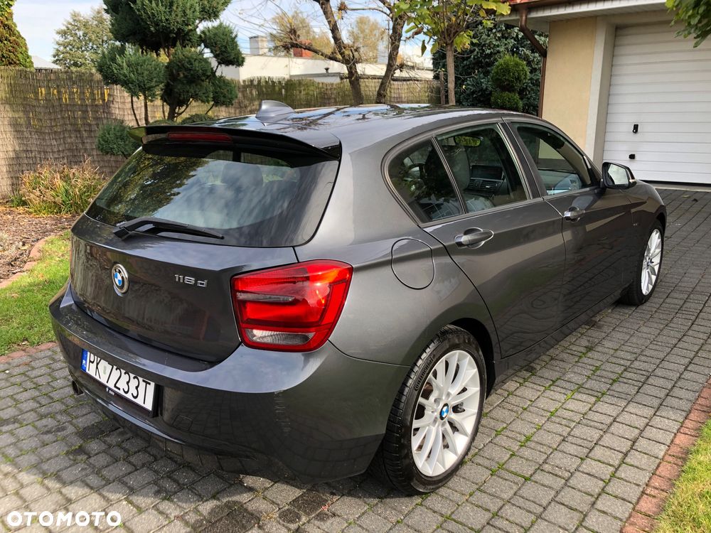 BMW Seria 1 118d Sport Line - 5