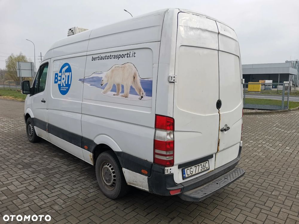 Mercedes-Benz SPRINTER - 4