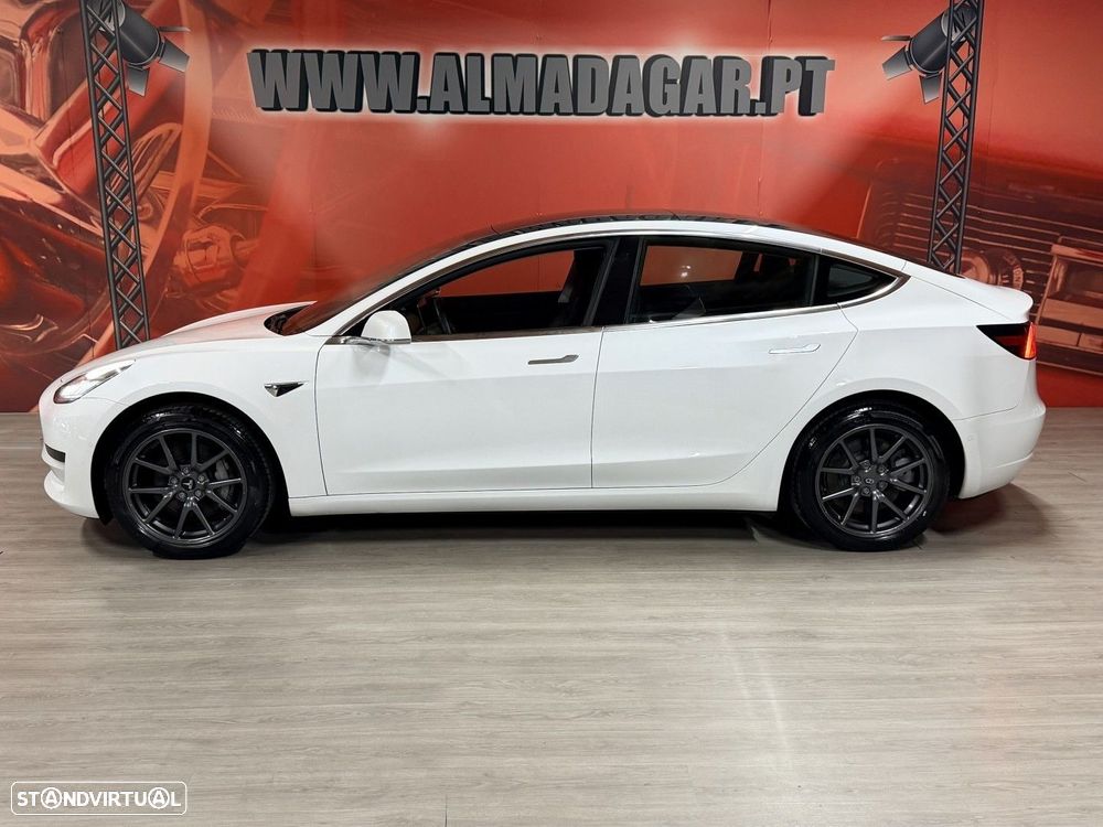 Tesla Model 3 Standard Range Plus RWD - 3