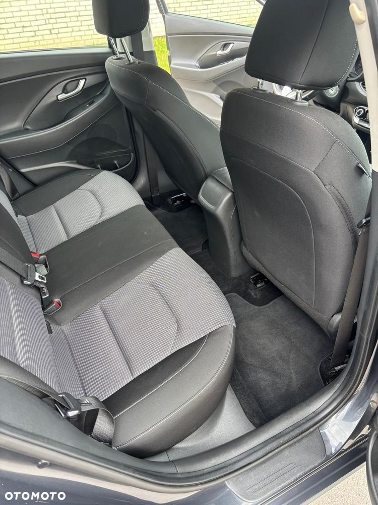 Hyundai i30 1.5 DPI Comfort - 17