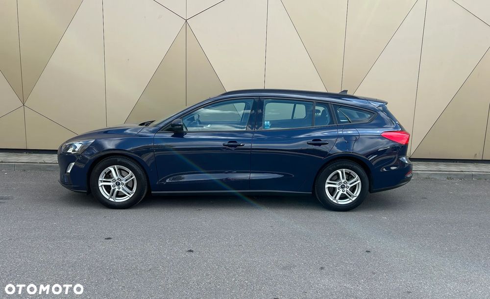 Ford Focus 1.0 EcoBoost Trend - 18