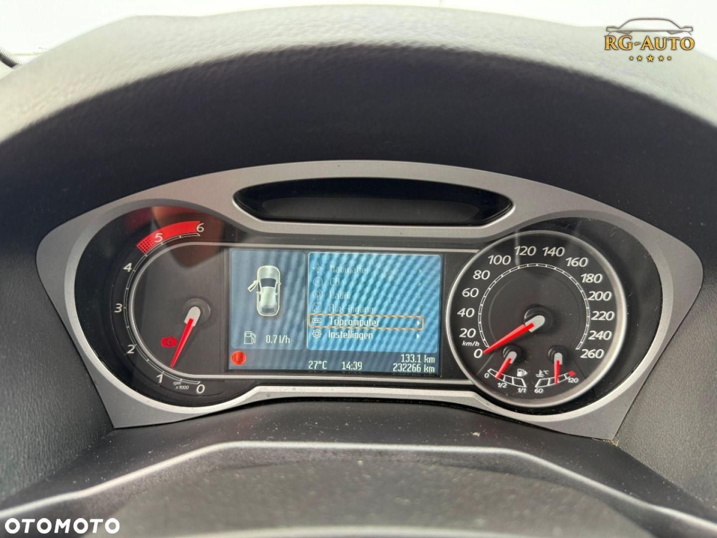 Ford Mondeo - 37