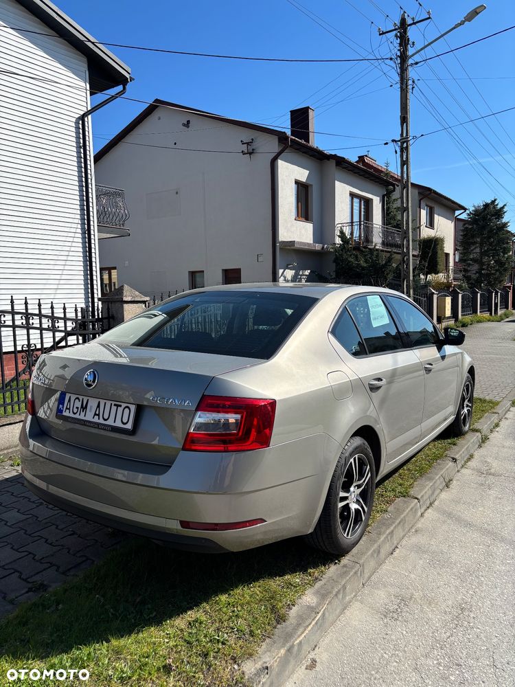 Skoda Octavia 1.6 TDI Style - 6