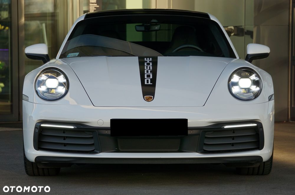 Porsche 911 Carrera 4S - 9