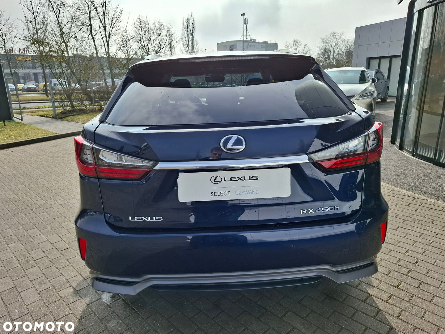 Lexus RX - 4