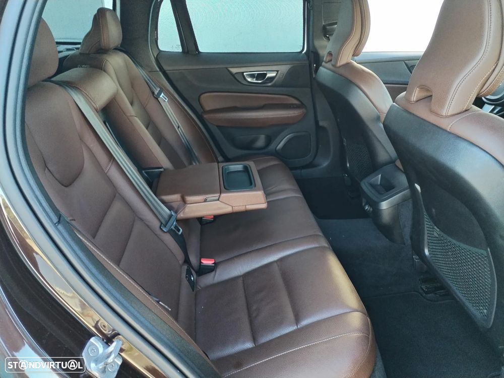 Volvo V60 2.0 D3 Geartronic - 24