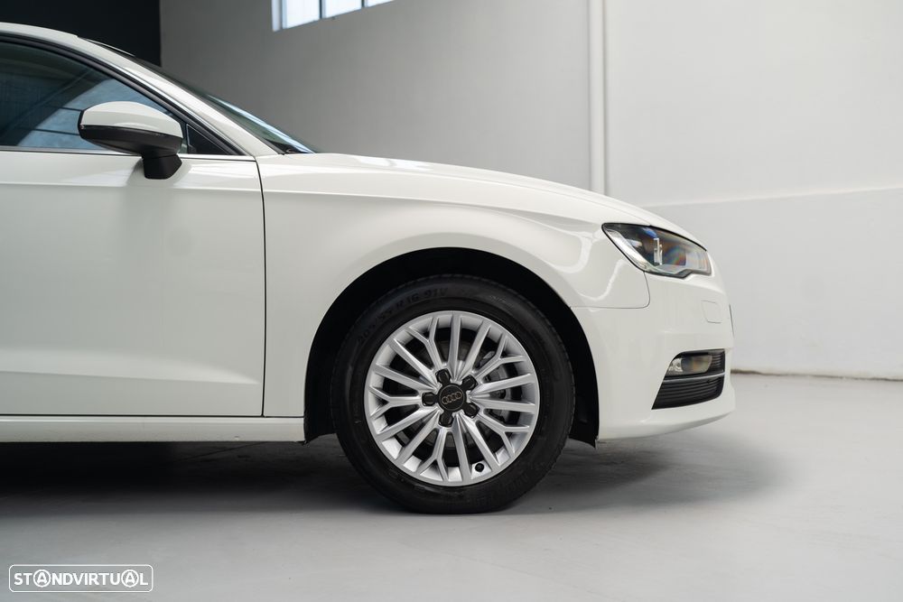 Audi A3 2.0 TDI Advance - 5