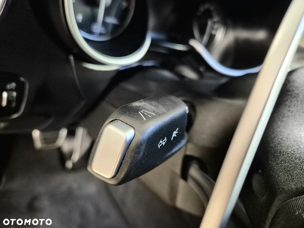 Alfa Romeo Stelvio 2.0 Turbo 16V AT8-Q4 Sprint - 18