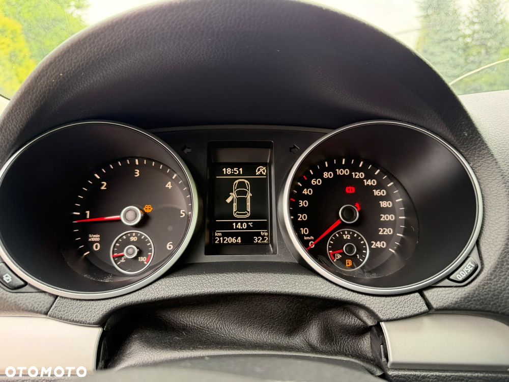 Volkswagen Golf 1.6 TDI Highline - 13